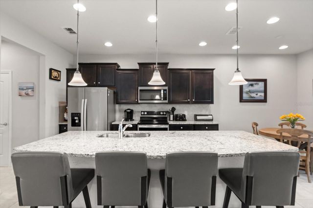 1483 EL CONTE DRIVE, Davenport, FL 33896