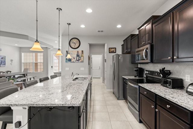 1483 EL CONTE DRIVE, Davenport, FL 33896