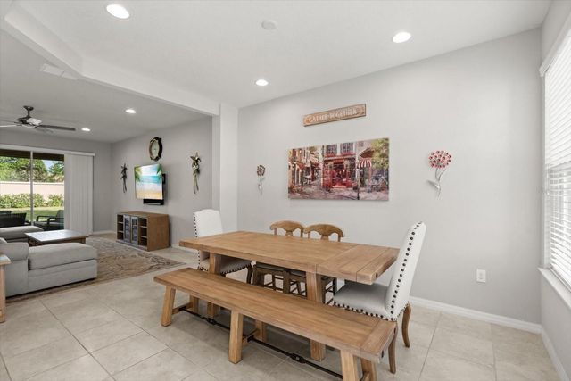 1483 EL CONTE DRIVE, Davenport, FL 33896