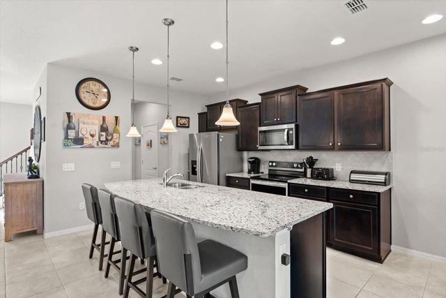 1483 EL CONTE DRIVE, Davenport, FL 33896