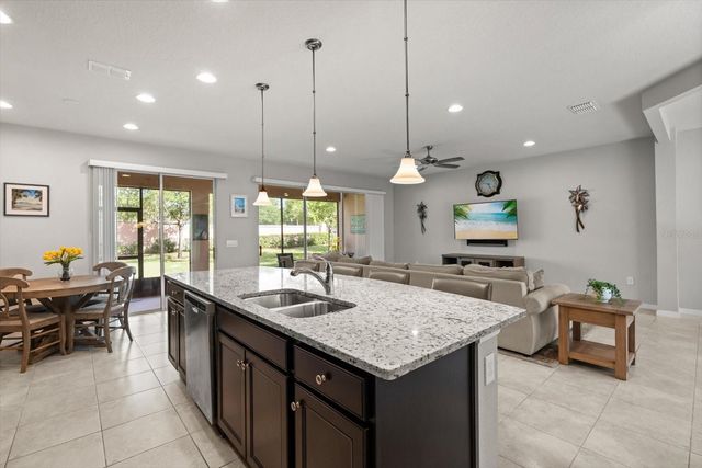 1483 EL CONTE DRIVE, Davenport, FL 33896