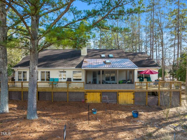 573 Broadmoor Court, Sanford, NC 27332