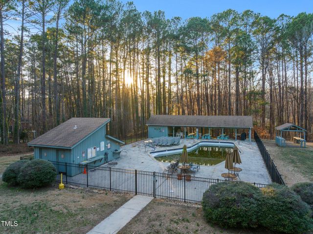 573 Broadmoor Court, Sanford, NC 27332