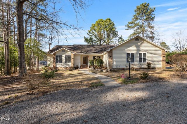 573 Broadmoor Court, Sanford, NC 27332