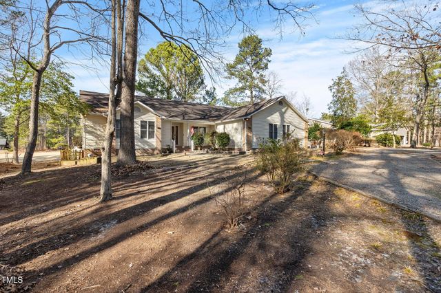 573 Broadmoor Court, Sanford, NC 27332