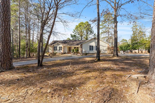 573 Broadmoor Court, Sanford, NC 27332
