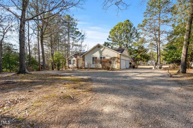 573 Broadmoor Court, Sanford, NC 27332