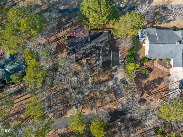 573 Broadmoor Court, Sanford, NC 27332