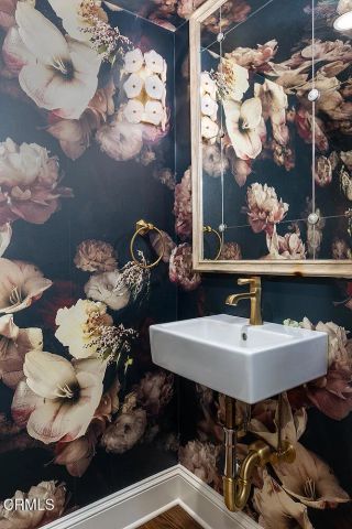 1230 Hillside Road, Pasadena, CA 91105