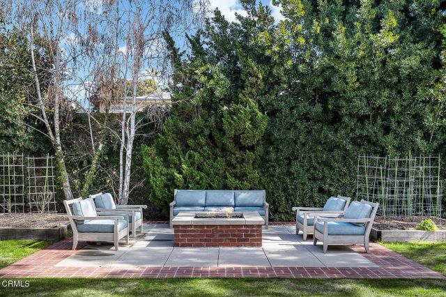 1230 Hillside Road, Pasadena, CA 91105