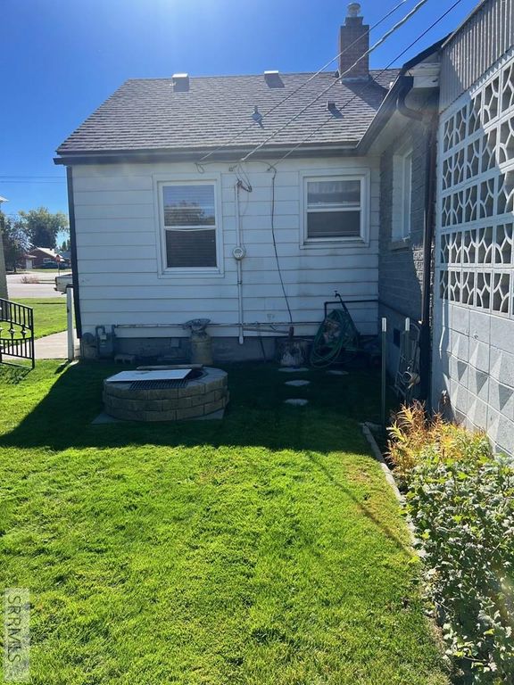 Image 18 of property listing at 285 E Elm Street, Shelley, ID 83274