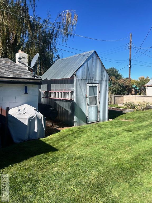 Image 23 of property listing at 285 E Elm Street, Shelley, ID 83274