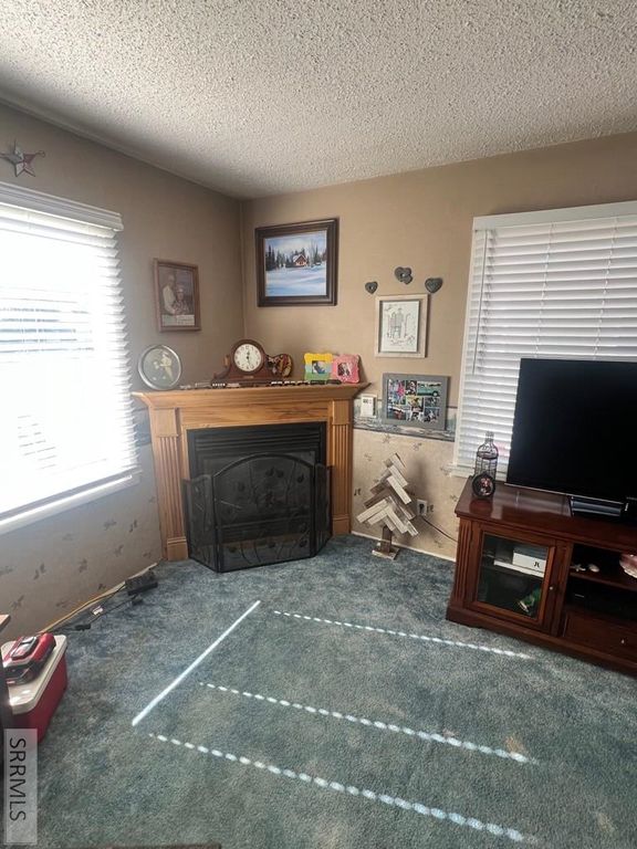 Image 5 of property listing at 285 E Elm Street, Shelley, ID 83274