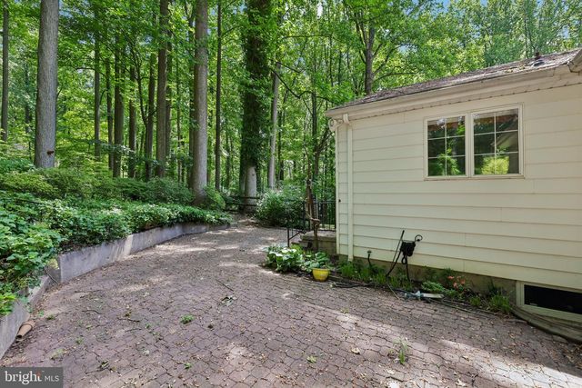 11124 OLD CARRIAGE RD, Glen Arm, MD 21057