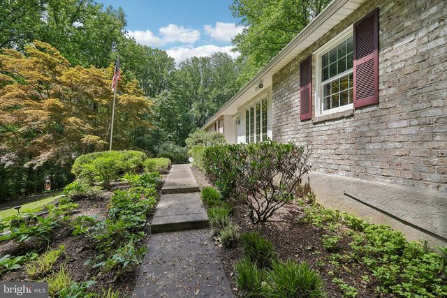 11124 OLD CARRIAGE RD, Glen Arm, MD 21057