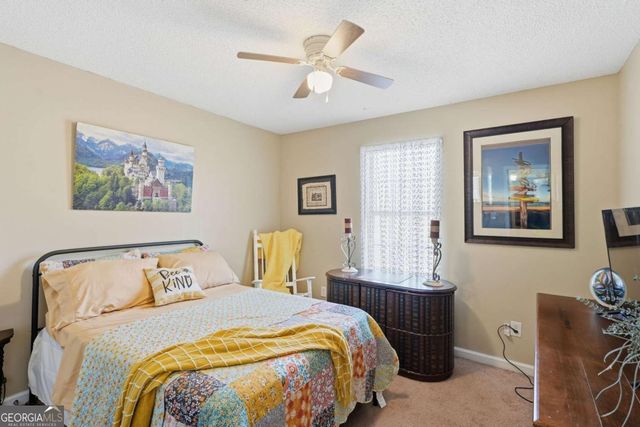 20 Apple Road, Locust Grove, GA 30248