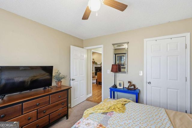 20 Apple Road, Locust Grove, GA 30248