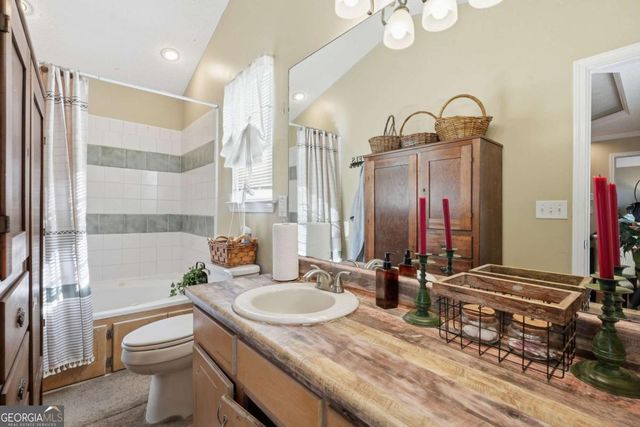 20 Apple Road, Locust Grove, GA 30248