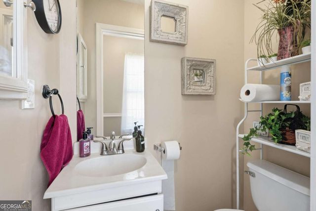 20 Apple Road, Locust Grove, GA 30248