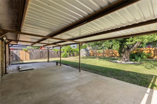 3209 N Calais Street, Sherman, TX 75090
