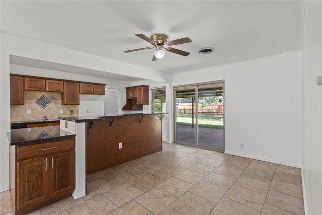 3209 N Calais Street, Sherman, TX 75090