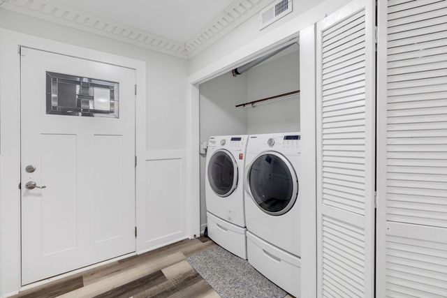 4 Waverly Court, Park Forest, IL 60466