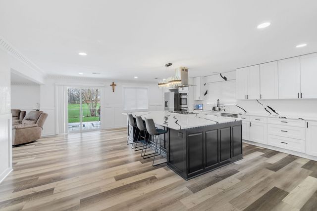 4 Waverly Court, Park Forest, IL 60466