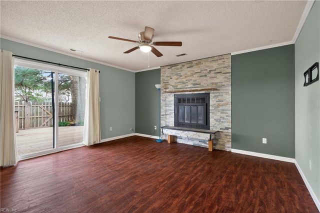 1621 Helmsley CT, Virginia Beach, VA 23464