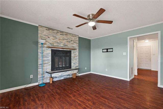 1621 Helmsley CT, Virginia Beach, VA 23464