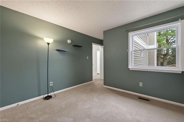 1621 Helmsley CT, Virginia Beach, VA 23464