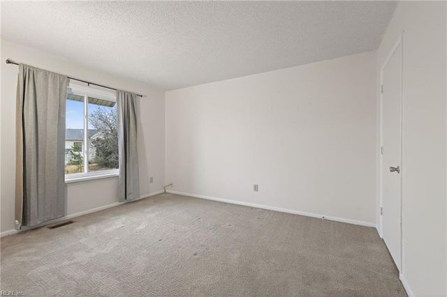 1621 Helmsley CT, Virginia Beach, VA 23464