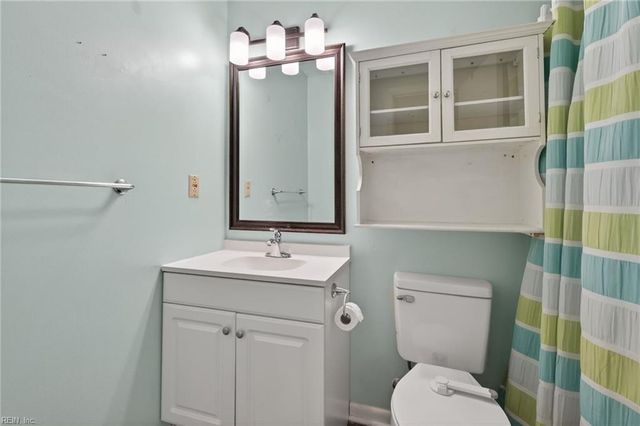 1621 Helmsley CT, Virginia Beach, VA 23464