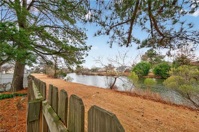 1621 Helmsley CT, Virginia Beach, VA 23464