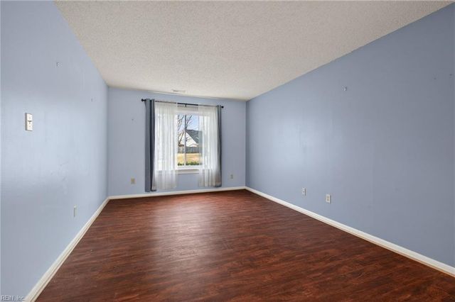 1621 Helmsley CT, Virginia Beach, VA 23464