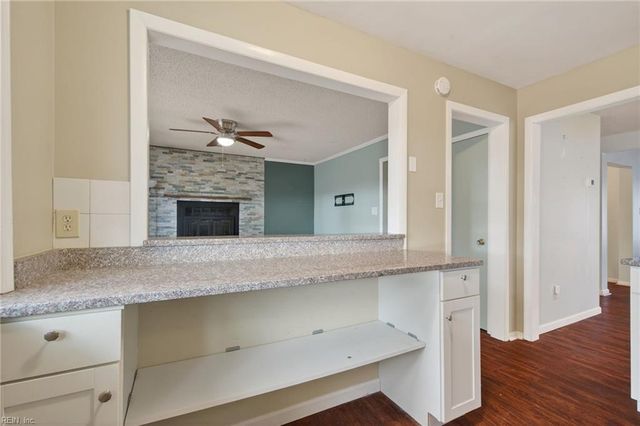 1621 Helmsley CT, Virginia Beach, VA 23464