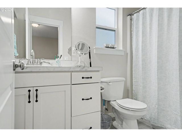 415 Nw 6TH St, Willamina, OR 97396