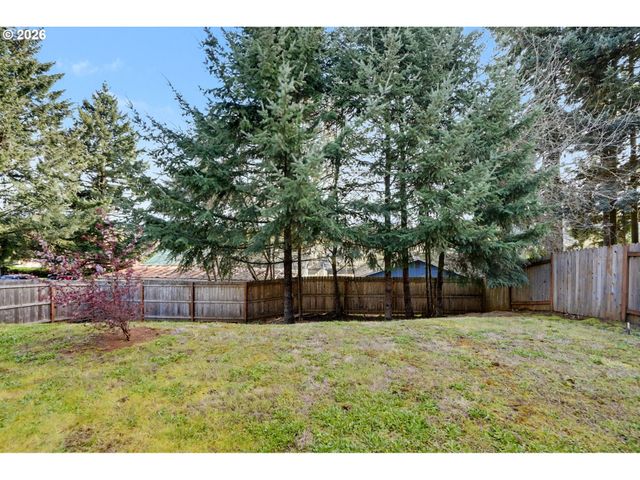 415 Nw 6TH St, Willamina, OR 97396