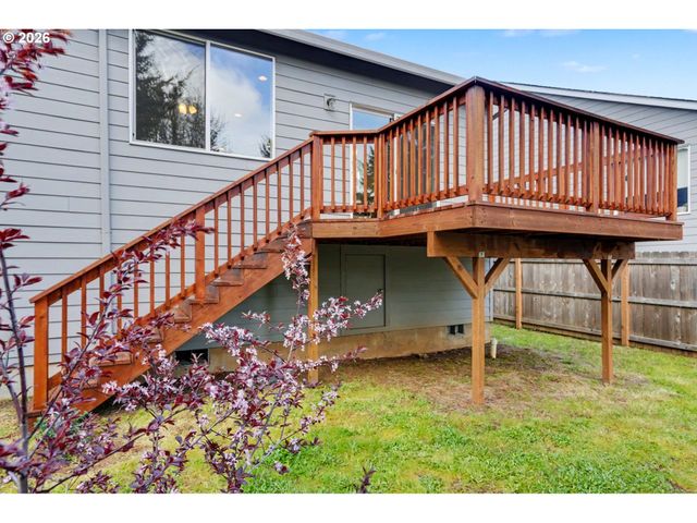 415 Nw 6TH St, Willamina, OR 97396