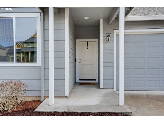 415 Nw 6TH St, Willamina, OR 97396
