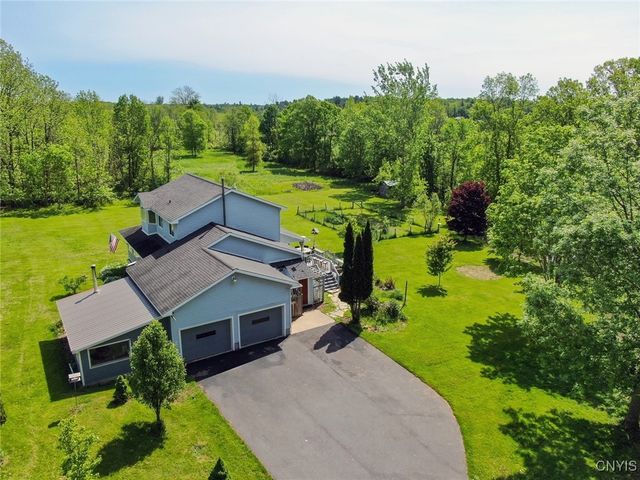 131 Pleasant Valley Road, Hammond, NY 13646