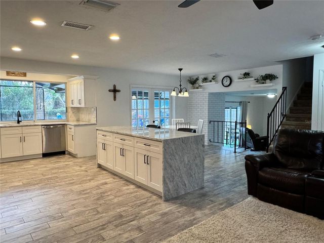 114 WINDY CIRCLE, Brandon, FL 33511