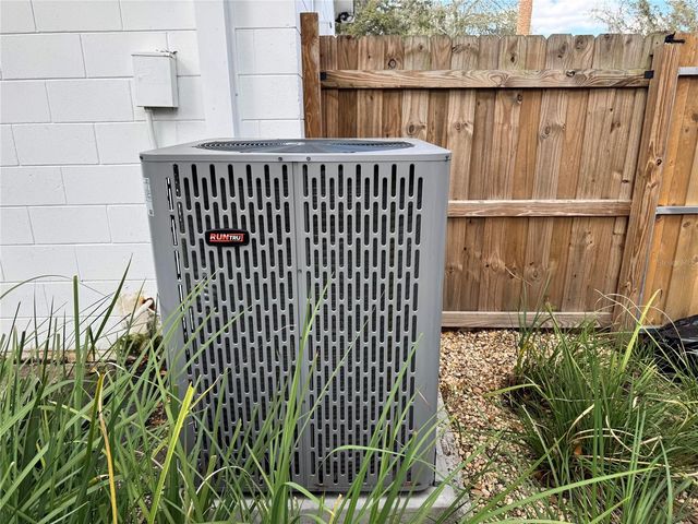 114 WINDY CIRCLE, Brandon, FL 33511