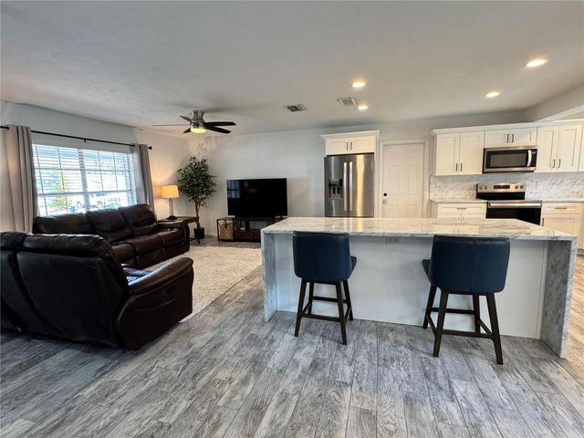 114 WINDY CIRCLE, Brandon, FL 33511