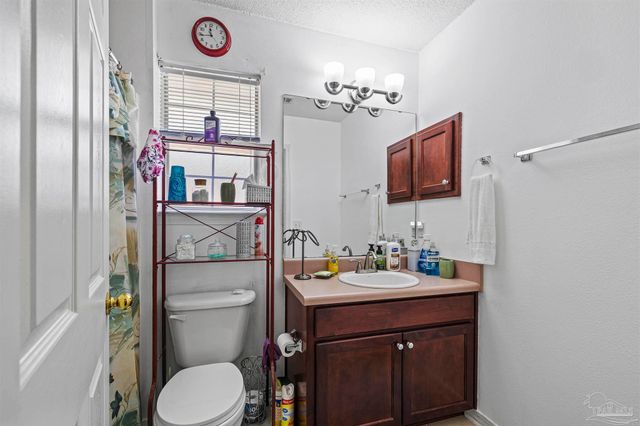 785 Ladner Dr, Pensacola, FL 32505