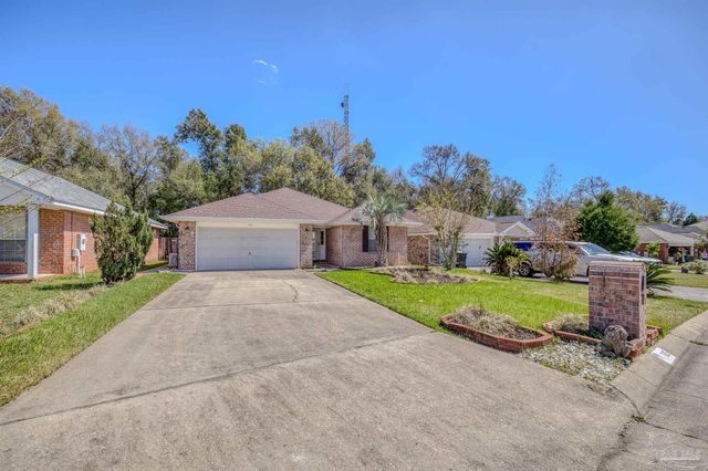 785 Ladner Dr, Pensacola, FL 32505