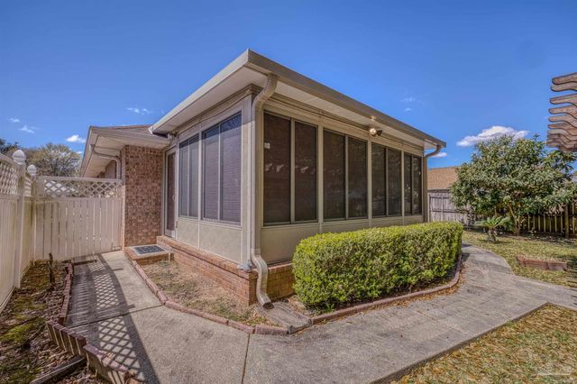 785 Ladner Dr, Pensacola, FL 32505