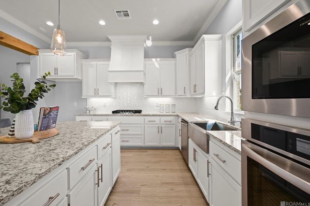 21433 Bluefin Dr, Springfield, LA 70462