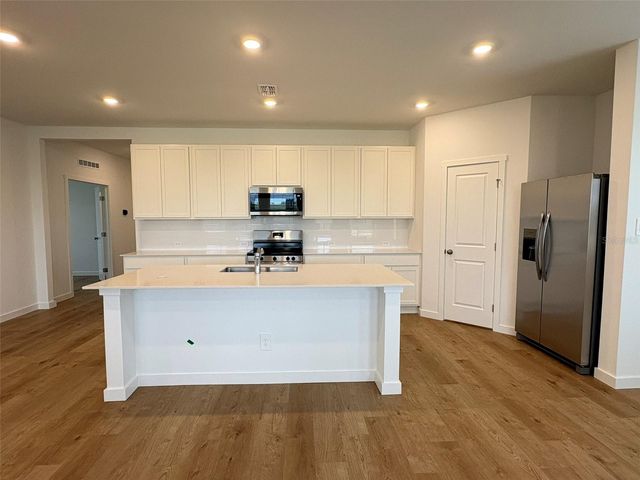 2716 MERCY CIR, Clermont, FL 34714