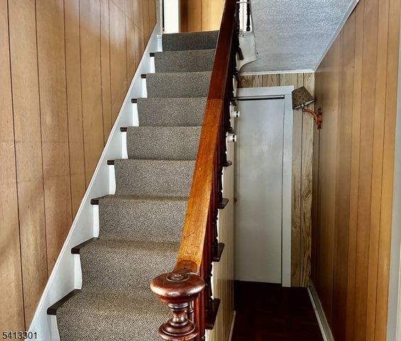 13 Ice Plant Rd, Lafayette Twp., NJ 07848