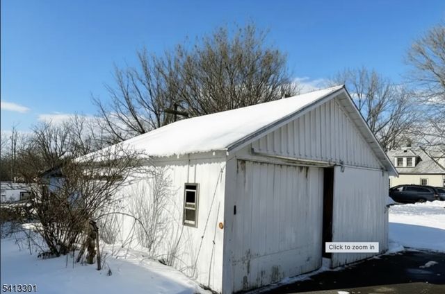 13 Ice Plant Rd, Lafayette Twp., NJ 07848